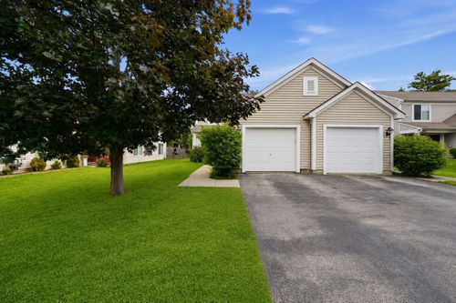 3183 Impressions Dr, Lake In The Hills, IL, 60156-6280 | Card Image