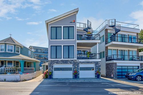 78 Esplanade Pl, South Haven, MI, 49090-1126 | Card Image