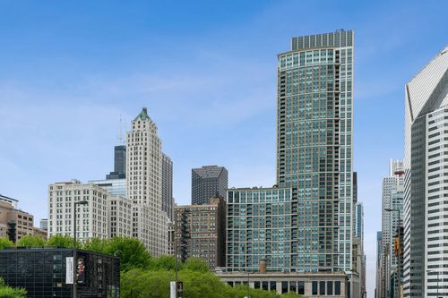 apt-2009-130 N Garland Ct, Chicago, IL, 60602-4773 | Card Image