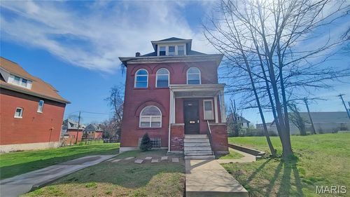 5734 Maple Ave, Saint Louis, MO, 63112-2723 | Card Image