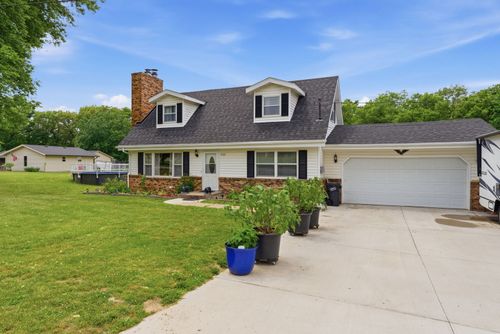 9122 141st St W, Taylor Ridge, IL, 61284-9336 | Card Image