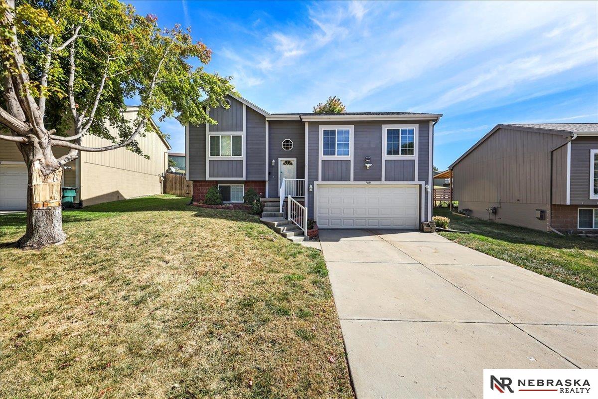 73rd Ave, Omaha, NE 68122