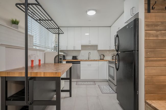 11659 272 St, House other with 8 bedrooms, 4 bathrooms and 10 parking in Maple Ridge BC | Image 28
