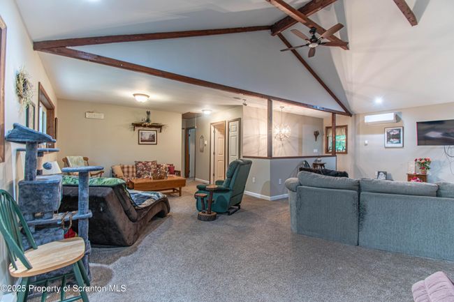 Family Room | Image 19