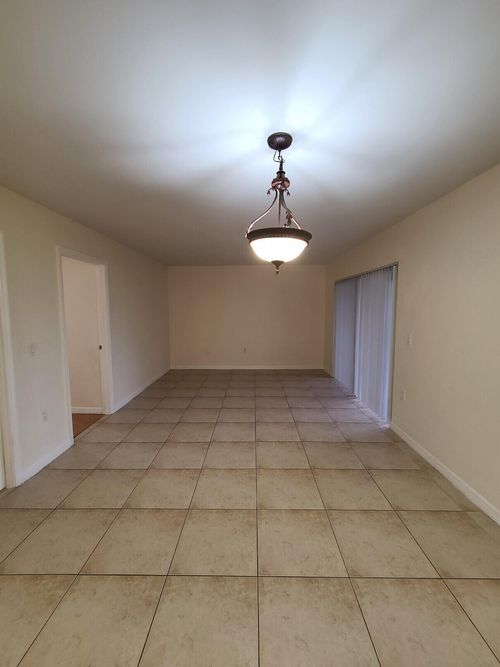 a-1547 Lake Crystal Dr, West Palm Beach, FL, 33411-2067 | Card Image
