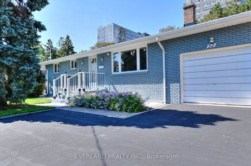 52 Fairglen Ave, Scarborough, ON, M1T1G7 | Card Image