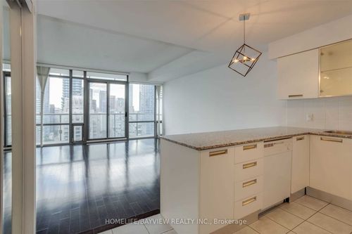 2904-37 Grosvenor St, Toronto, ON, M4Y3G5 | Card Image