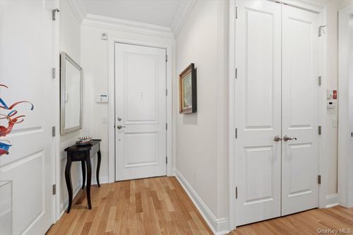 unit-207-1 Christie Pl, Scarsdale, NY, 10583-8303 | Card Image