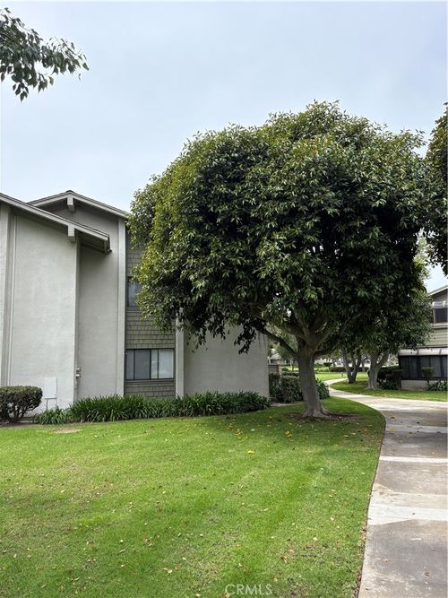 11h-8777 Coral Springs Ct, Huntington Beach, CA, 92646-6225 | Card Image