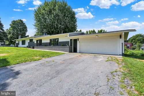 600 Conrad Weiser Pkwy, WOMELSDORF, PA, 19567-9716 | Card Image