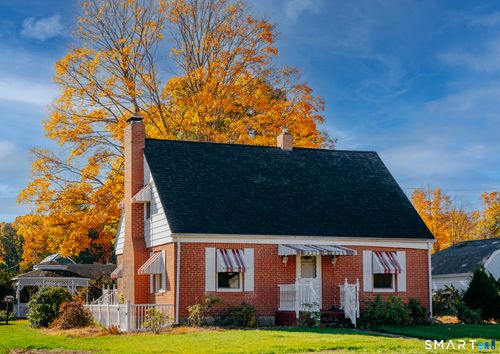 266 W Main Street, Plainville, CT, 06062 | Card Image