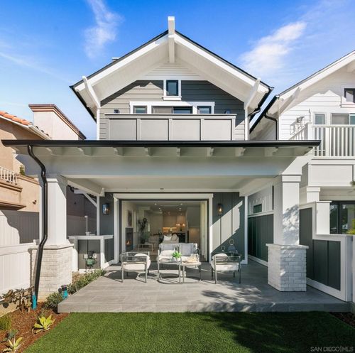 741 G Ave, Coronado, CA, 92118-1215 | Card Image