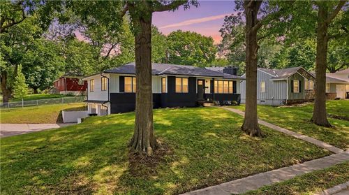 9500 E 79th Ter, Raytown, MO, 64138-1910 | Card Image
