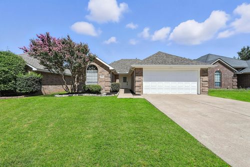 8016 Adcock Ct, Fort Worth, TX, 76137-4394 | Card Image
