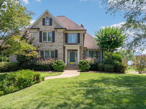 9060 Gull Ln, Ooltewah, TN, 37363-9700 | Card Image