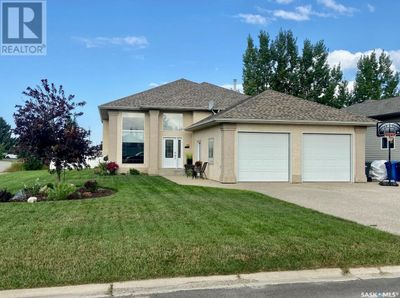 10 Manor Bay, House other with 4 bedrooms, 3 bathrooms and null parking in Carlyle SK | Image 3