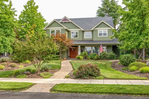 560 Shafer Ln, Jacksonville, OR, 97530-9287 | Card Image