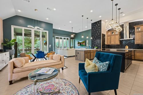 135 Wild Rose Hl, Boerne, TX, 78006-2207 | Card Image