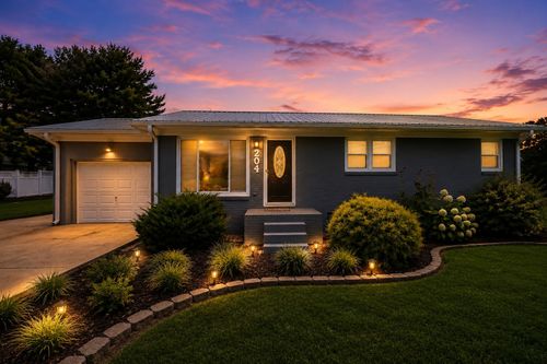 204 Homeward Ave, Winchester, TN, 37398-1910 | Card Image