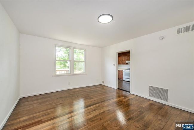 14 Van Wagoner Ave, Home with 2 bedrooms, 1 bathrooms and null parking in Clifton NJ | Image 5