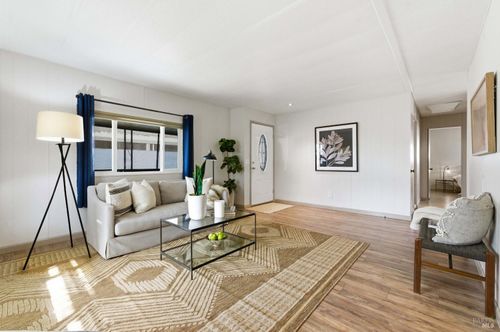 99 Hacienda Dr, Napa, CA, 94558-1656 | Card Image