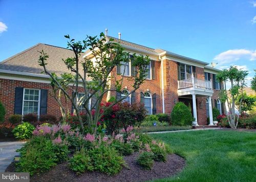 10418 Willow Crest Ct, VIENNA, VA, 22182-1852 | Card Image