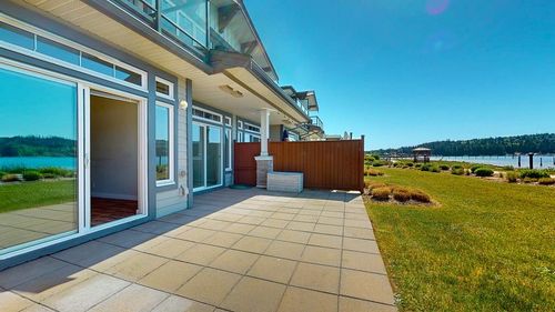 5993 Beachgate Lane, Sechelt, BC, V7Z0S2 | Card Image