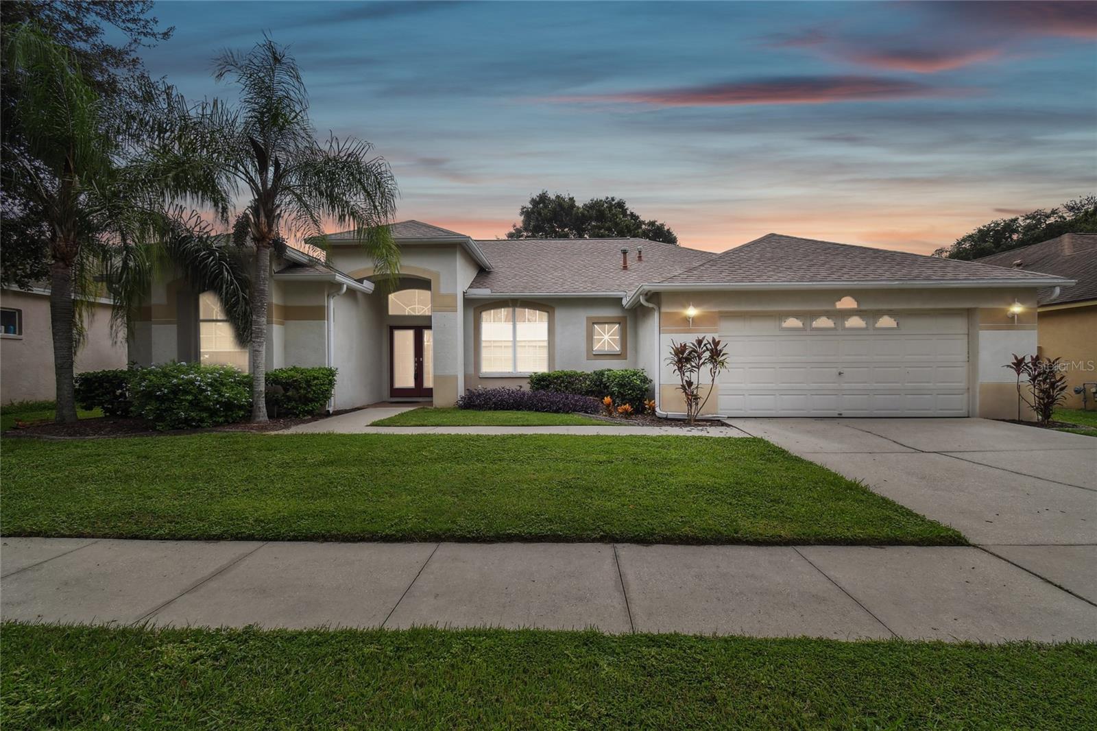 Ridge Dr, Valrico, FL 33594