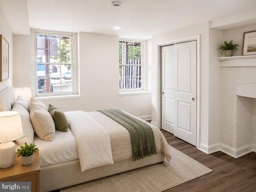 t-923 N Calvert Street, BALTIMORE, MD, 21202 | Card Image