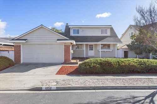 1252 Linfield Ln, Hayward, CA, 94545-3135 | Card Image