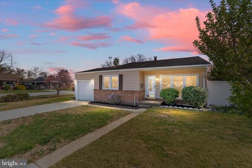 107 Hollywood Dr, GLEN BURNIE, MD, 21060-6640 | Card Image