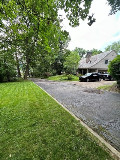 725 Hulton Rd, House other with 5 bedrooms, 2 bathrooms and 6 parking in Oakmont PA | Image 3