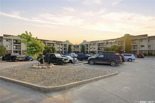 119-3410 Park St, Regina, SK, S4V2M8 | Card Image