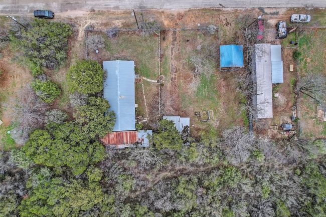 205 Singleton Dr, House other with 1 bedrooms, 1 bathrooms and 4 parking in Spicewood TX | Image 14