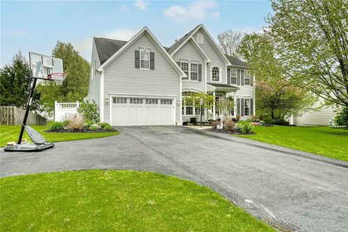 15 Dickinson Xing, Fairport, NY, 14450-8819 | Card Image