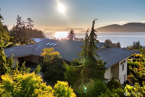 1608 Georgia Pl, Anacortes, WA, 98221-1368 | Card Image
