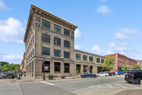 401-222 Bush St, Red Wing, MN, 55066-2316 | Card Image