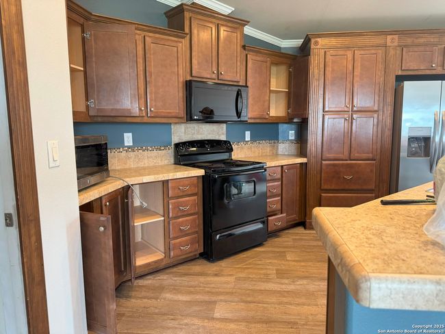 8600 S Loop 1604 E, House other with 4 bedrooms, 3 bathrooms and null parking in Elmendorf TX | Image 10