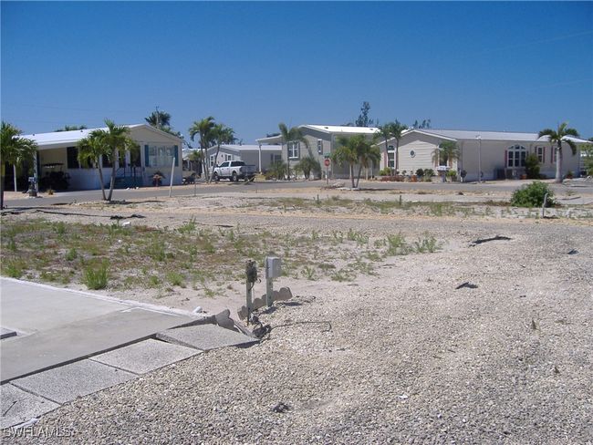 View of yard | Image 14