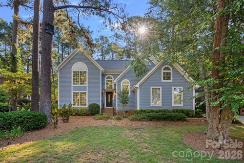 121 Lake Pine Rd, Mooresville, NC, 28117-7476 | Card Image