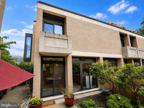 427 N St Sw, WASHINGTON, DC, 20024-3701 | Card Image