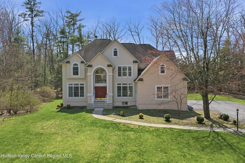 45 Tall Oaks Dr, Kingston, NY, 12401-7426 | Card Image