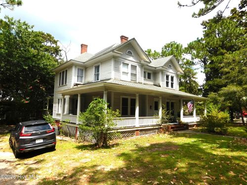 180 N May St, Southern Pines, NC, 28387-5604 | Card Image