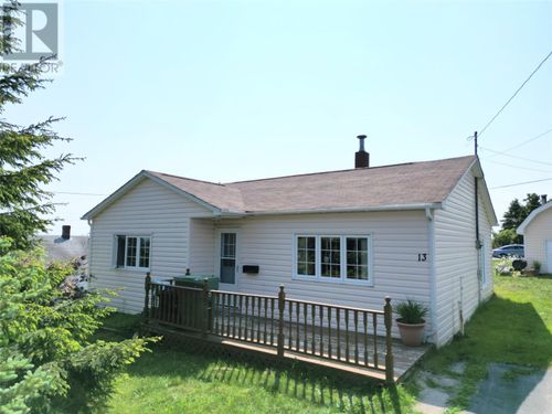 13 Hillview Ave, Stephenville, NL, A2N1S6 | Card Image