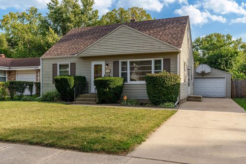 2008 Paradise Blvd, Rockford, IL, 61103-2923 | Card Image