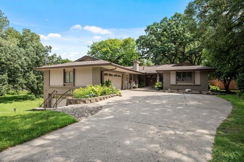 9506 Riverview Ave, Bloomington, MN, 55425-2451 | Card Image