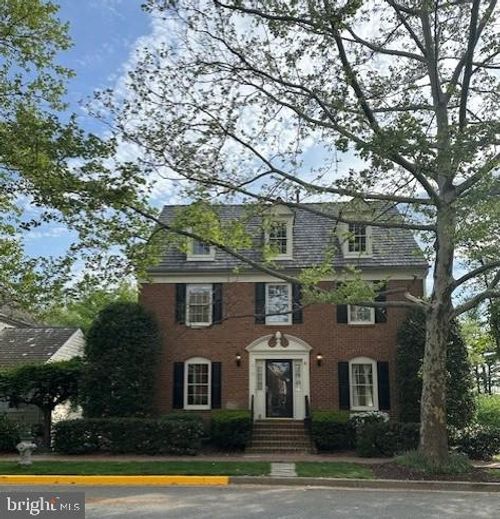 270 Beckwith St, Gaithersburg, MD, 20878-5666 | Card Image