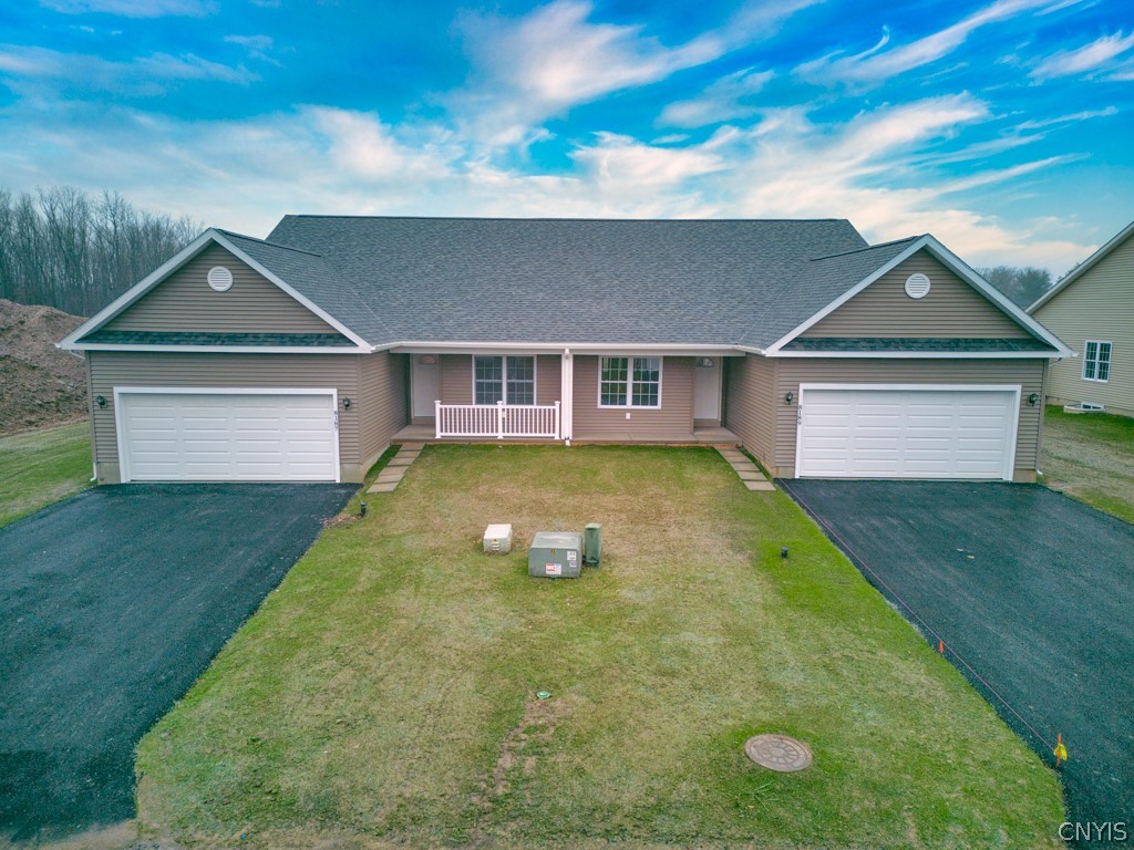 Rachel Ct, Baldwinsville, NY 13027