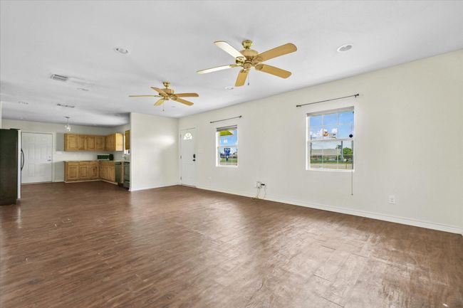 1118 E Goode St, House other with 4 bedrooms, 3 bathrooms and null parking in Quitman TX | Image 11