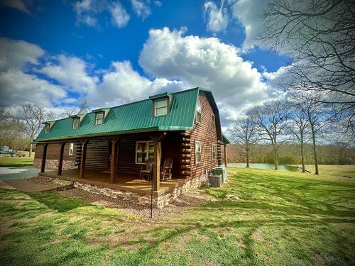 94 Oxford Rd, Holladay, TN, 38341-3902 | Card Image